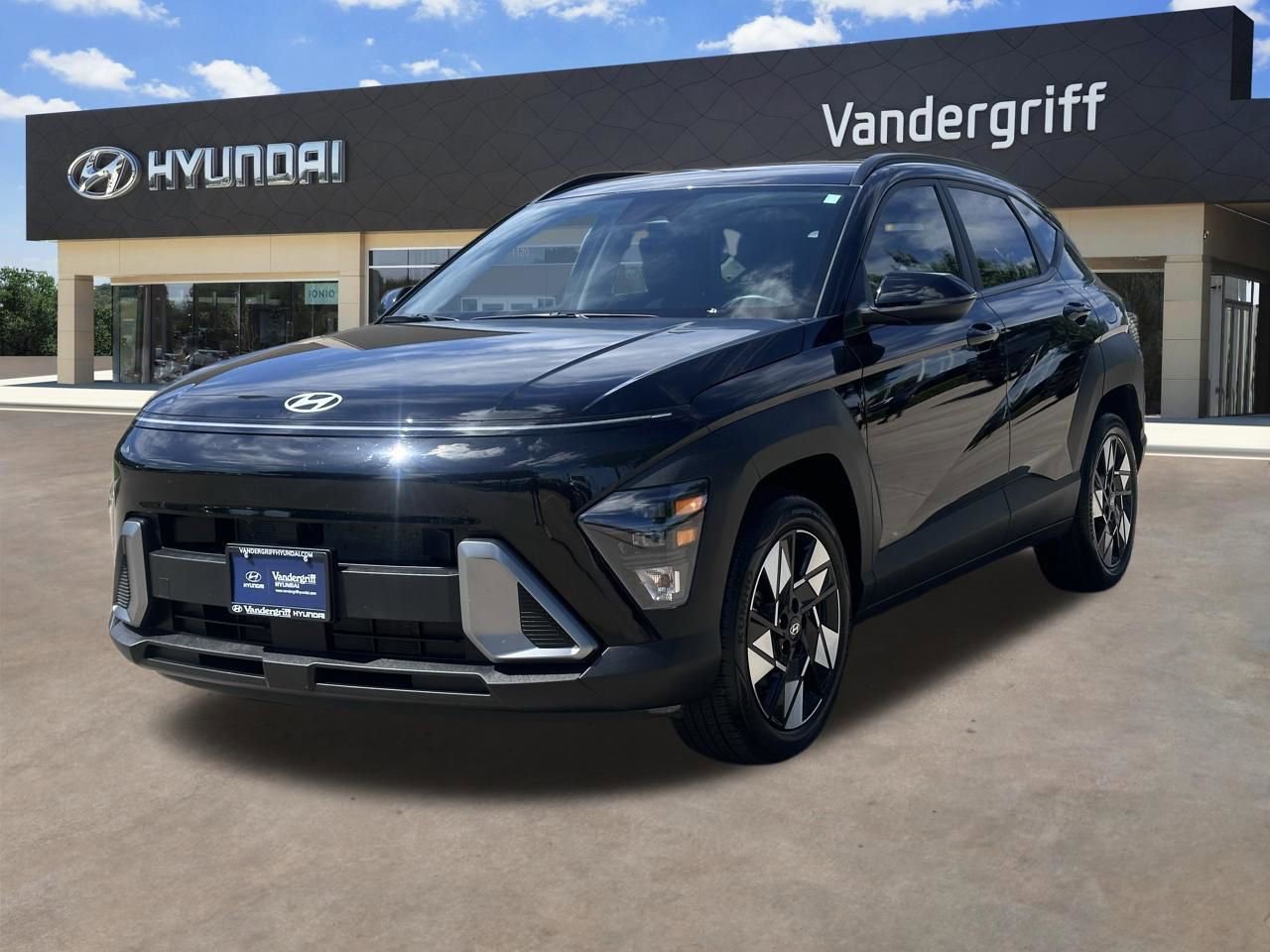 Used 2025 Hyundai Kona SEL FWD image 4
