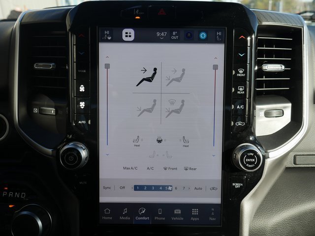 New 2026 RAM 1500 4x4 Crew Cab image 23