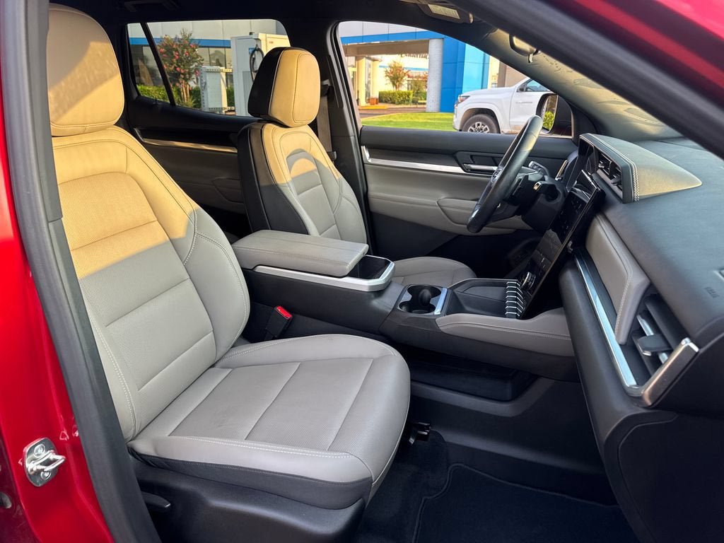 Used 2025 GMC Terrain Elevation w/ Elevation Premium Package AWD/4WD image 11