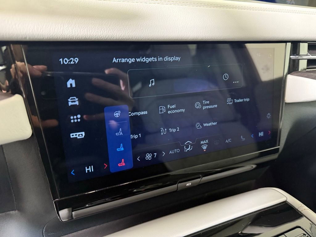 New 2025 Lincoln Navigator L Black Label AWD/4WD image 30