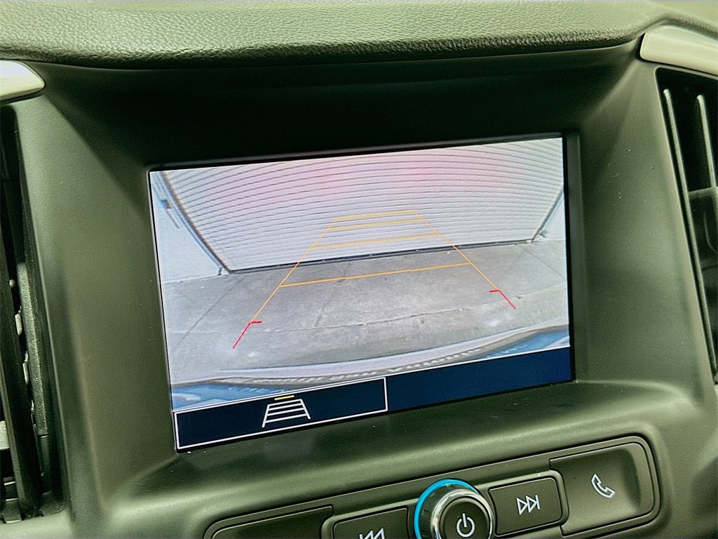 Used 2023 GMC Terrain SLE w/ Driver Convenience Package image 14