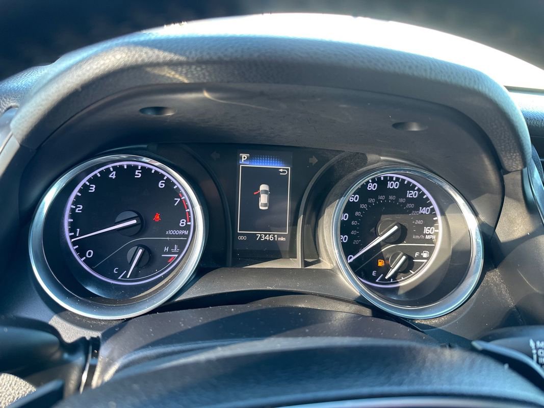 Used 2018 Toyota Camry SE image 18