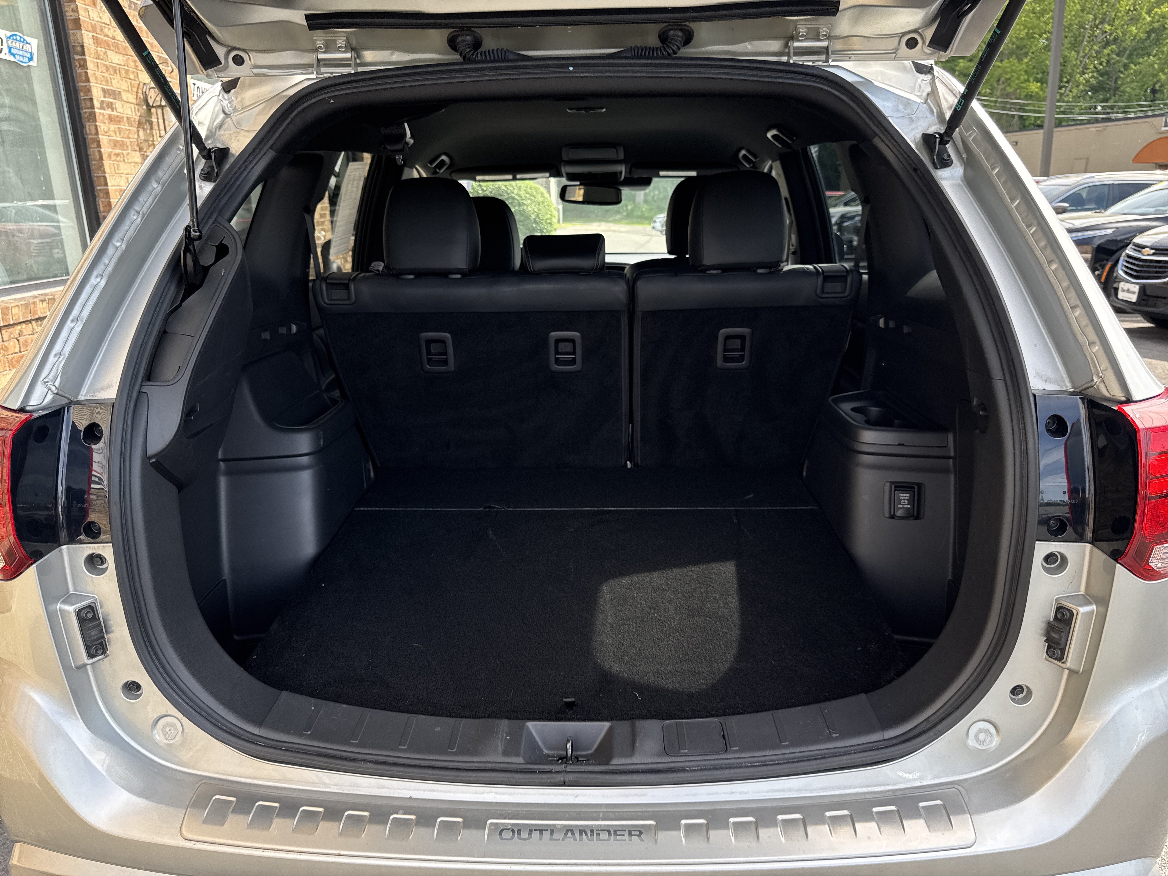 Used 2022 Mitsubishi Outlander SEL AWD/4WD image 11
