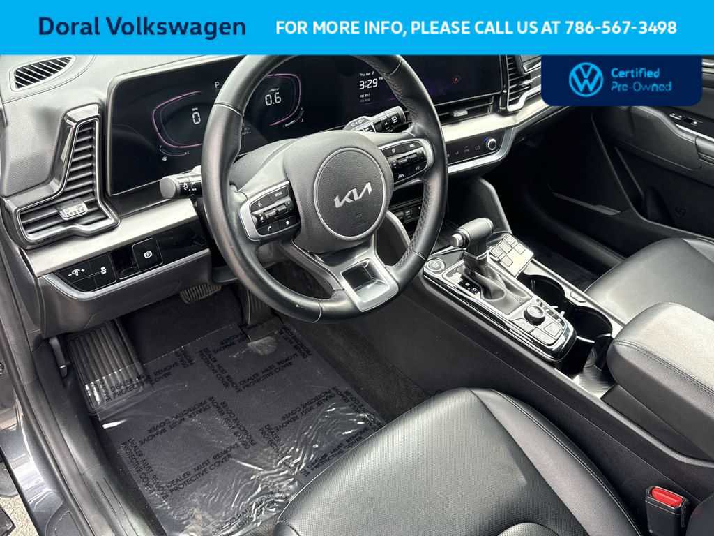 Used 2024 Kia Sportage EX image 13