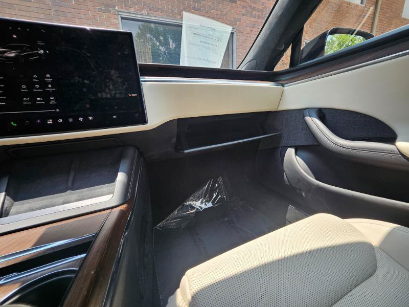 Used 2022 Tesla Model S AWD/4WD image 55