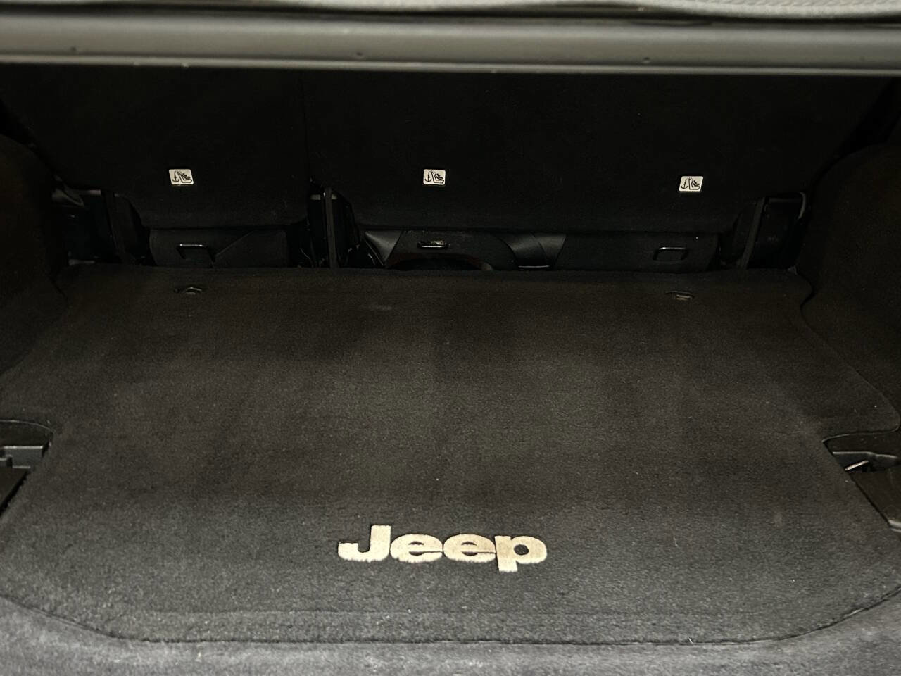 Used 2017 Jeep Wrangler Unlimited Sport image 32