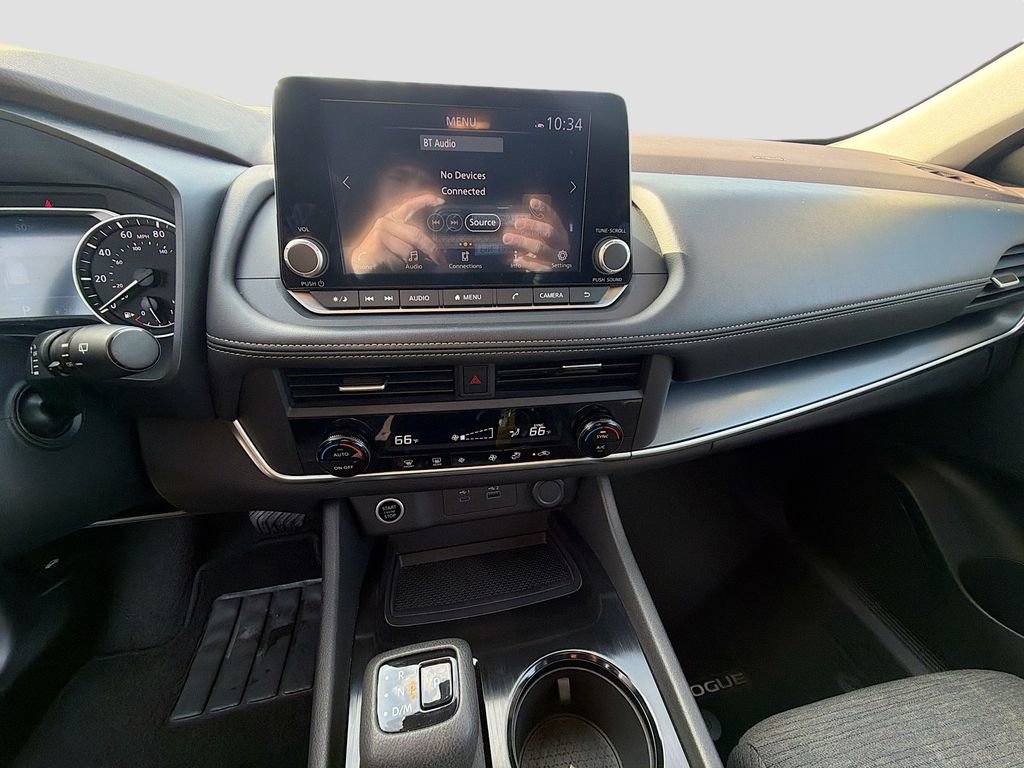 Used 2023 Nissan Rogue SV image 29