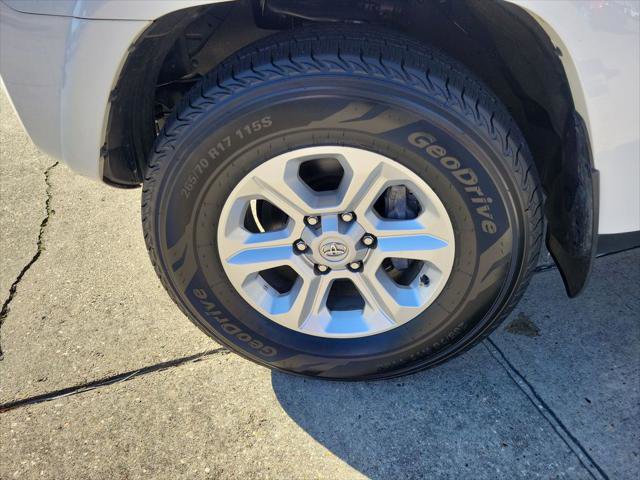 Certified 2024 Toyota 4Runner SR5 image 30