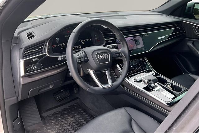Used 2023 Audi Q8 Prestige w/ Prestige Package AWD/4WD image 13