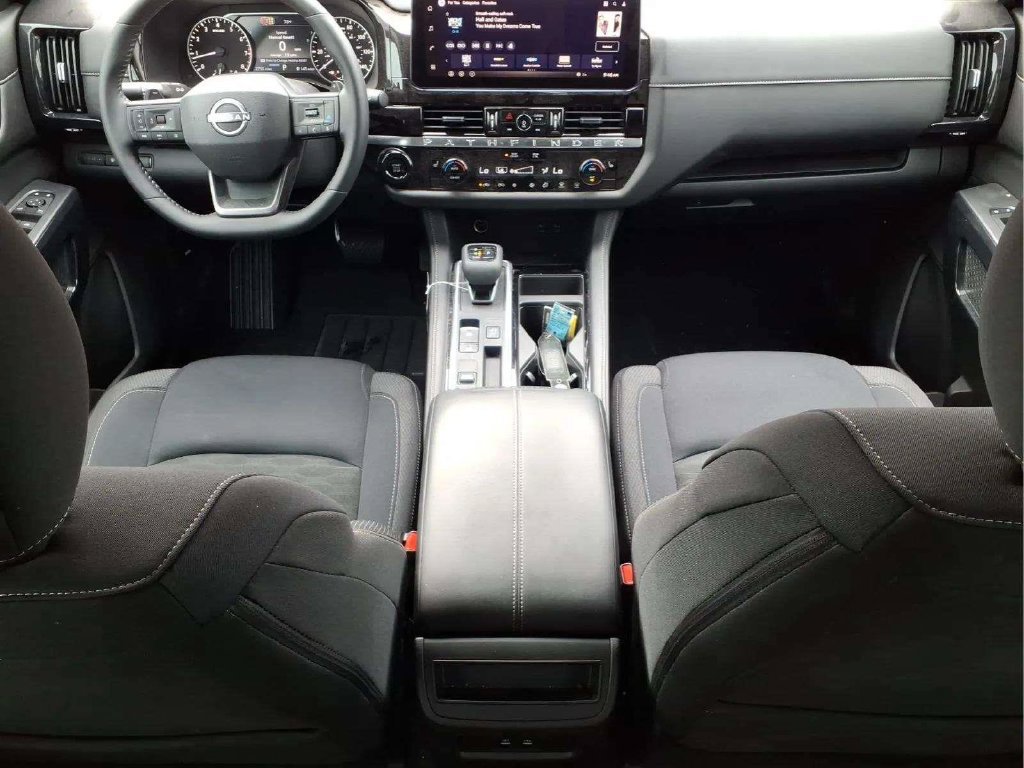 Certified 2026 Nissan Pathfinder SV FWD image 11