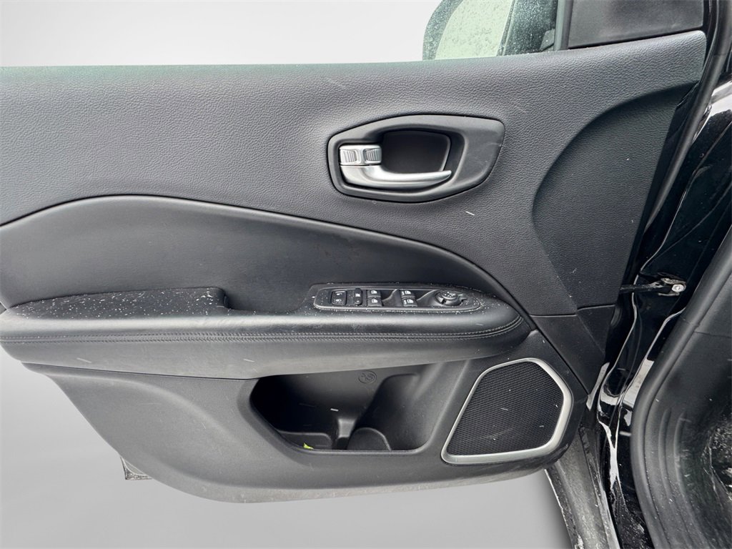 Certified 2021 Jeep Compass Altitude image 24