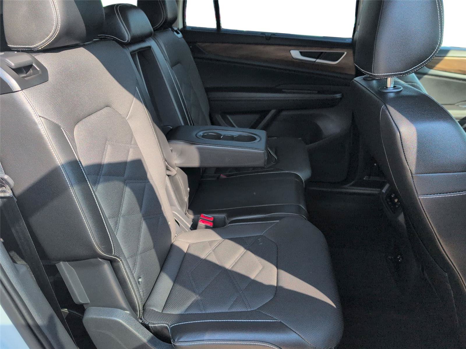Used 2024 Volkswagen Atlas SE FWD image 19