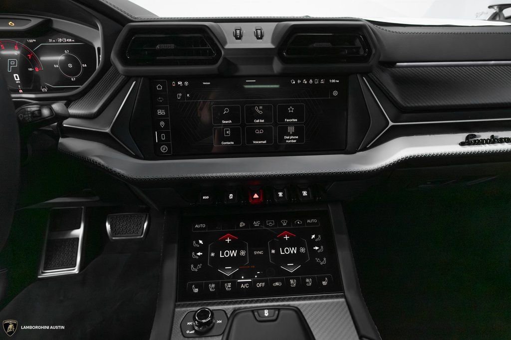 Used 2025 Lamborghini Urus SE image 30