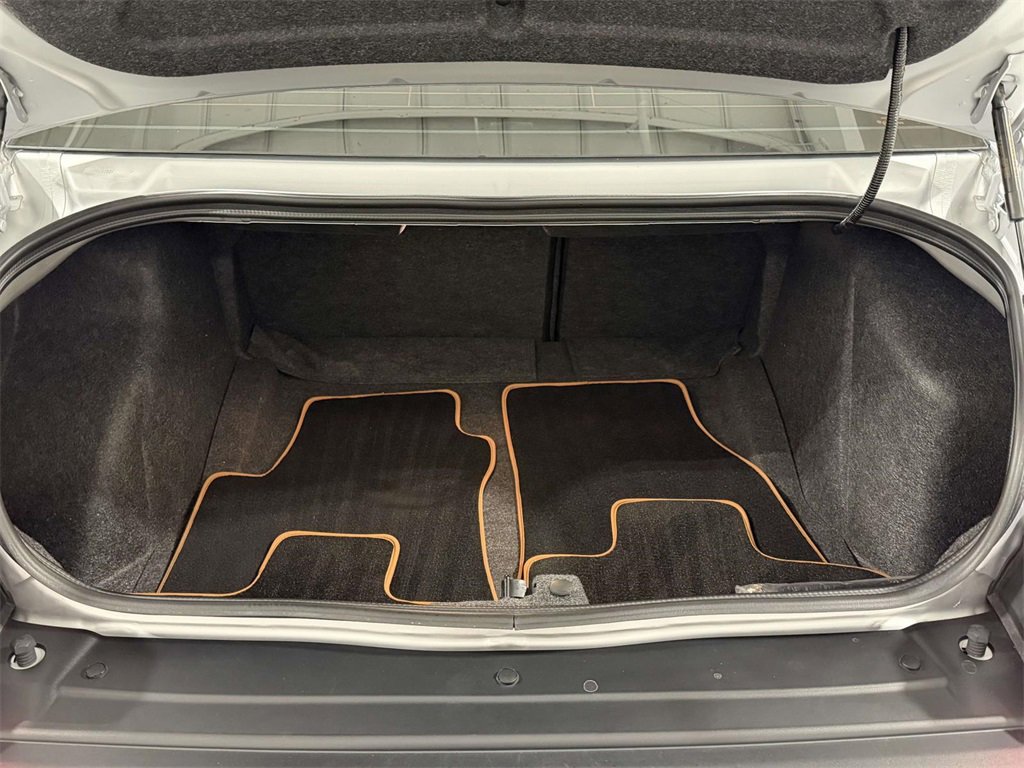 Used 2023 Dodge Challenger SRT Hellcat image 12