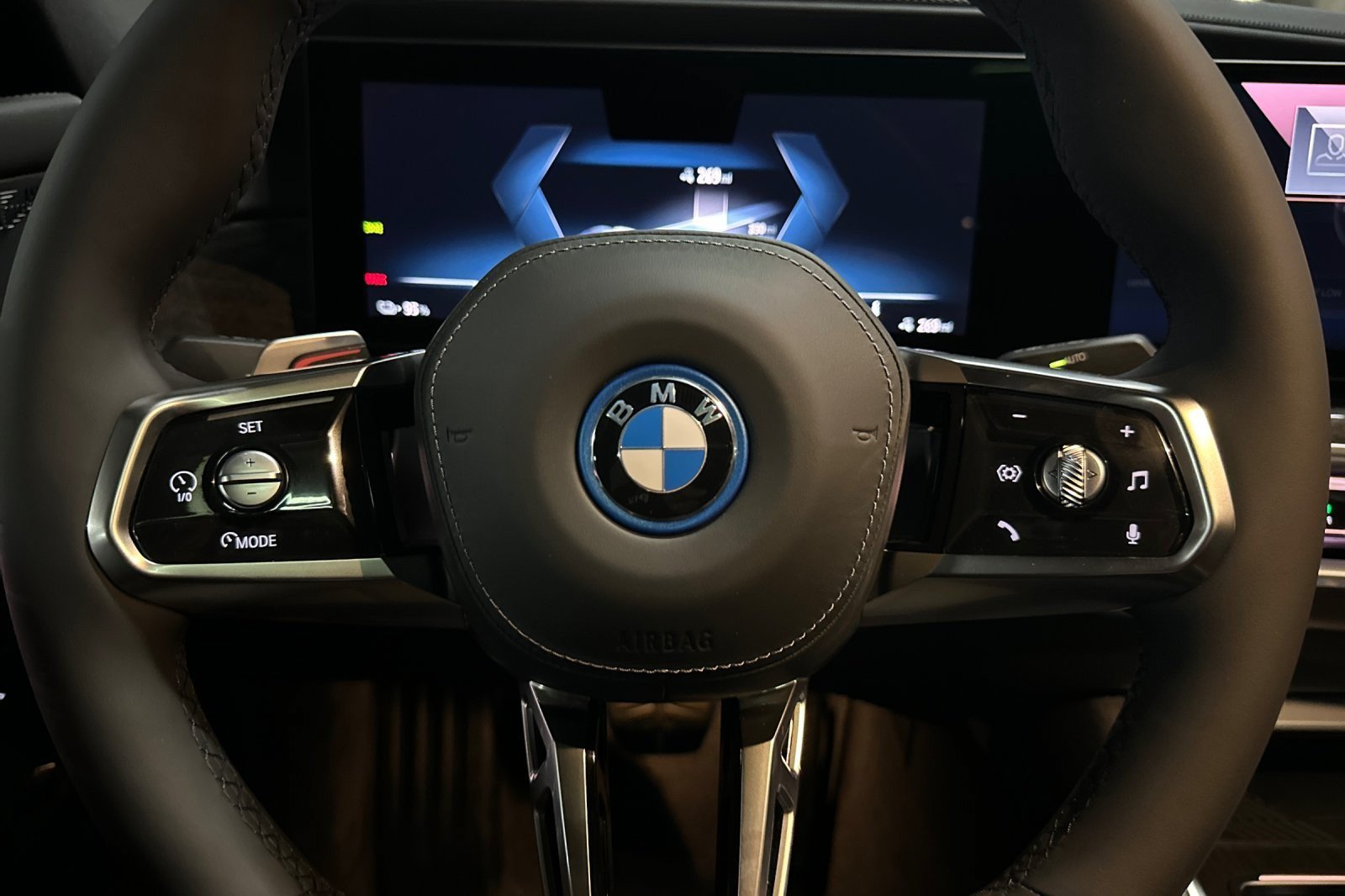 New 2026 BMW i7 xDrive60 AWD/4WD image 22