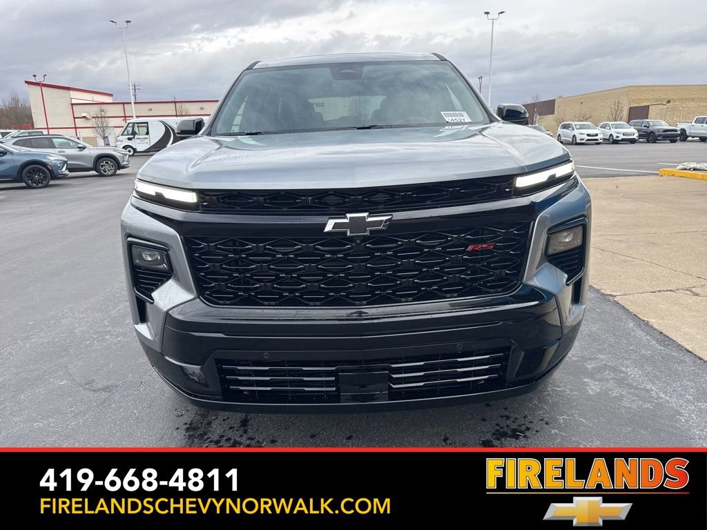 New 2026 Chevrolet Traverse RS w/ LPO, Floor Liner Package image 2