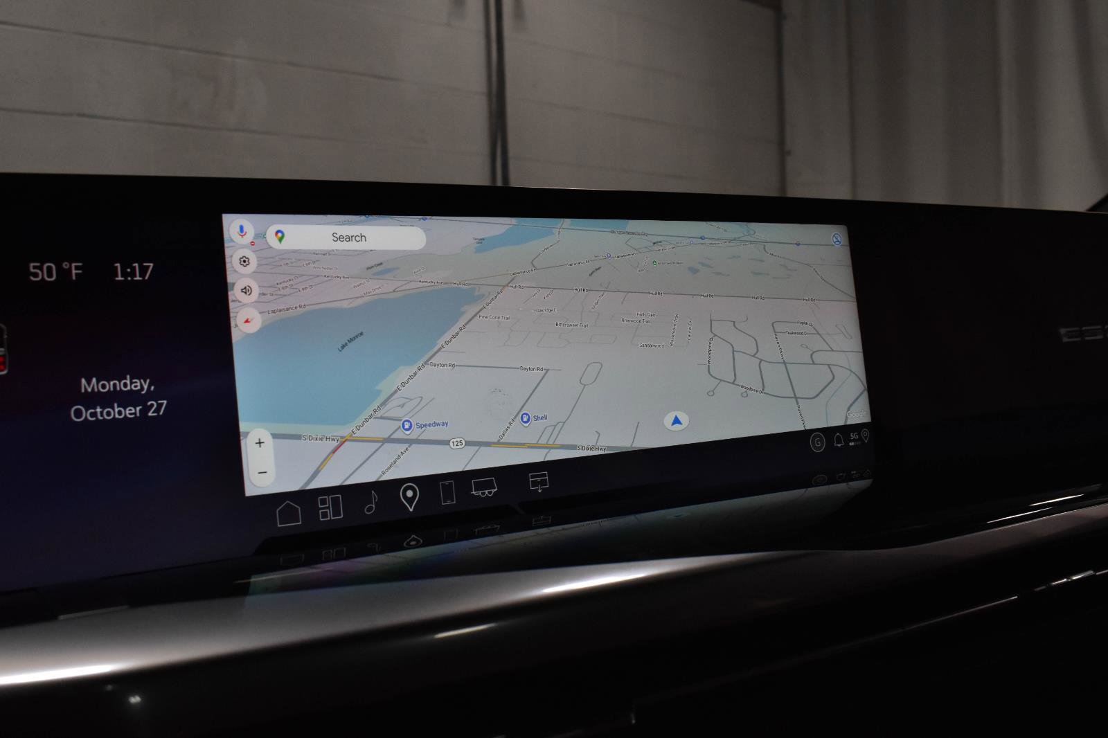 New 2026 Cadillac Escalade ESV Luxury w/ Touring Package image 11