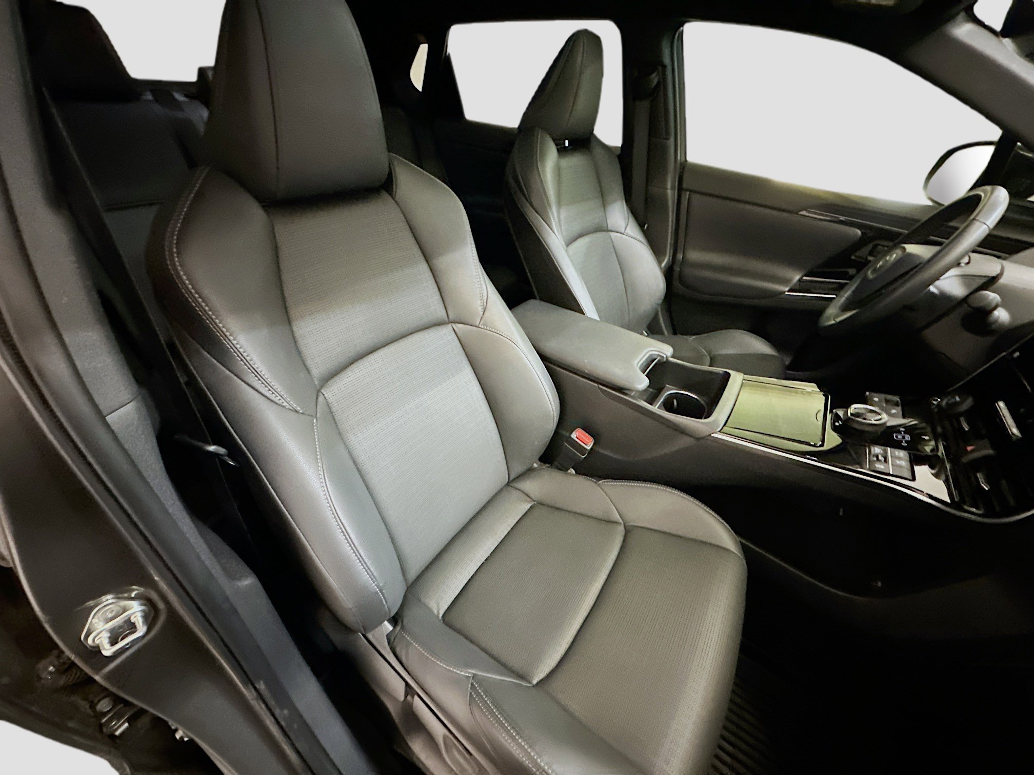 Used 2023 Toyota bZ4X Limited w/ Weather Package AWD/4WD image 34