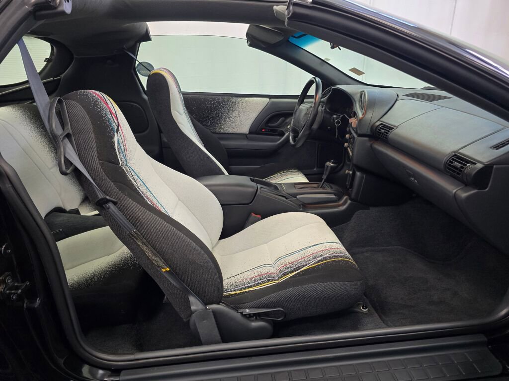Used 1993 Chevrolet Camaro Z28 image 87