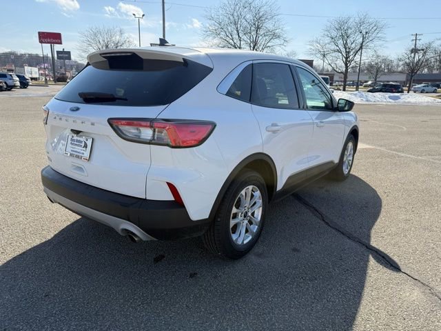 Used 2022 Ford Escape SE image 6
