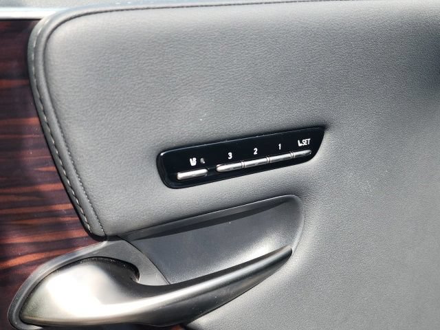 Used 2020 Lexus LS 500 w/ Interior Upgrade Package RWD image 13