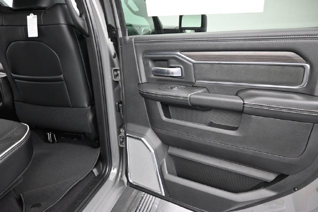 New 2027 RAM 2500 Laramie AWD/4WD image 19