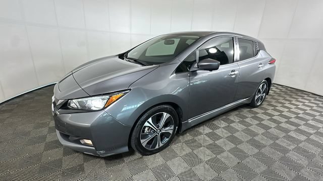 Used 2022 Nissan Leaf SV w/ SV Technology Package FWD image 6