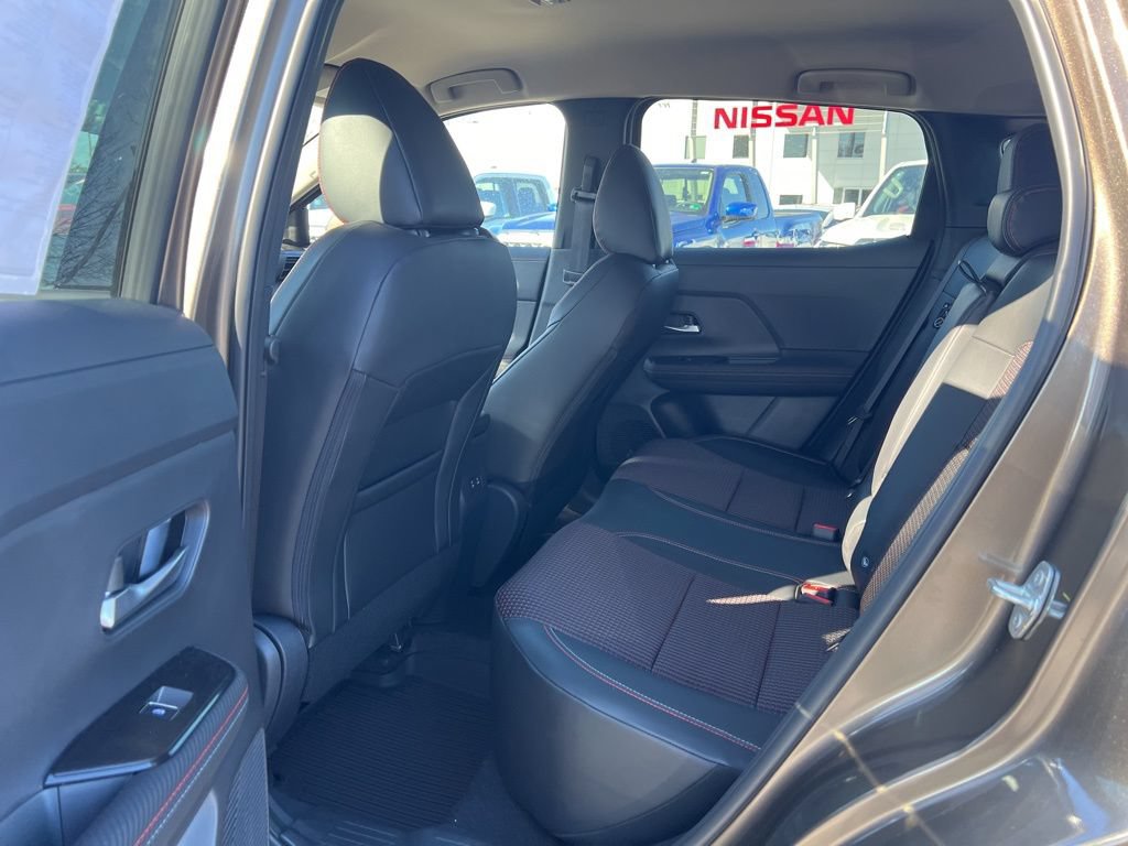 New 2025 Nissan Kicks SR w/ Illumination Package AWD/4WD image 14