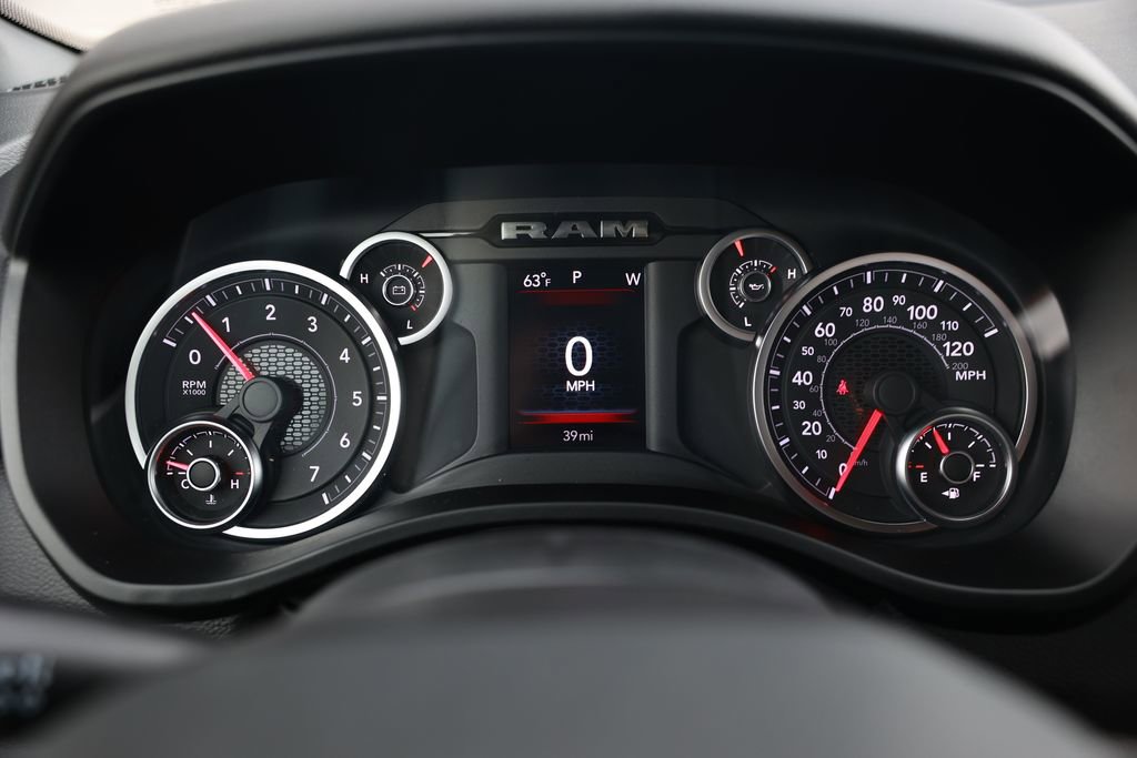 New 2026 RAM 1500 4x4 Crew Cab image 16