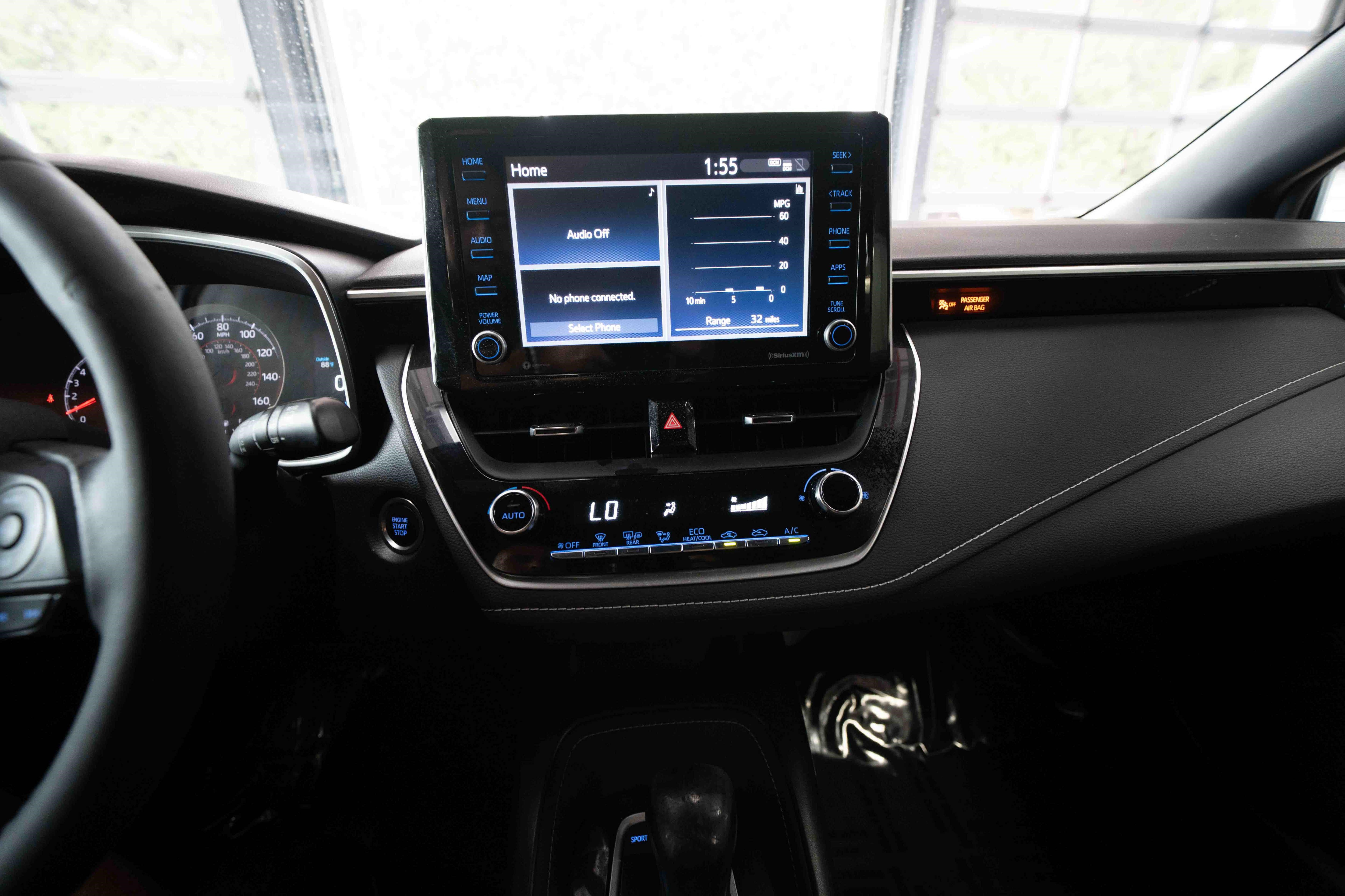 Used 2022 Toyota Corolla SE FWD image 17