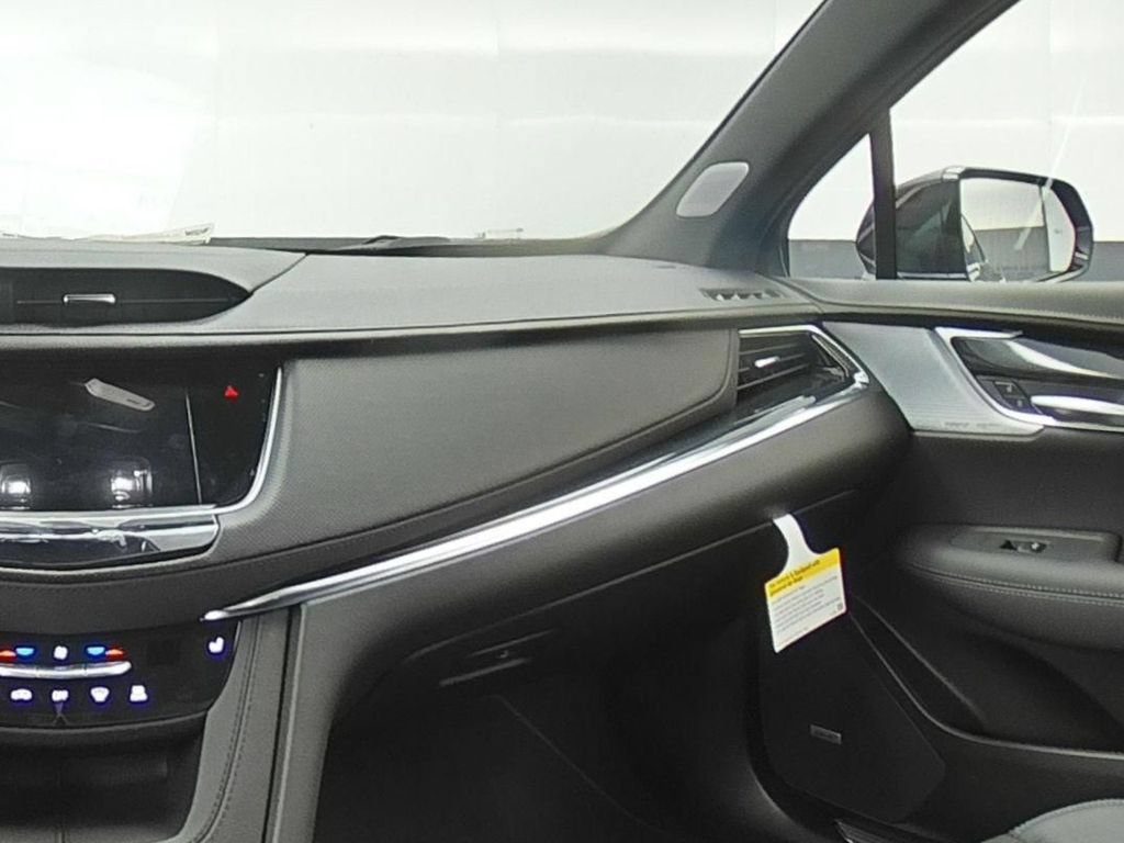 New 2026 Cadillac XT5 Premium Luxury FWD image 38