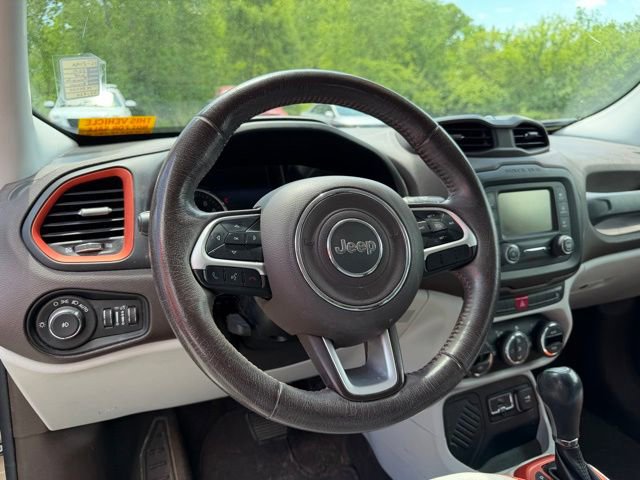 Used 2015 Jeep Renegade Limited FWD image 12