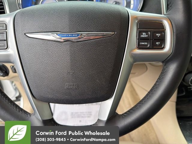 Used 2013 Chrysler 300 AWD w/ Driver Convenience Group image 16