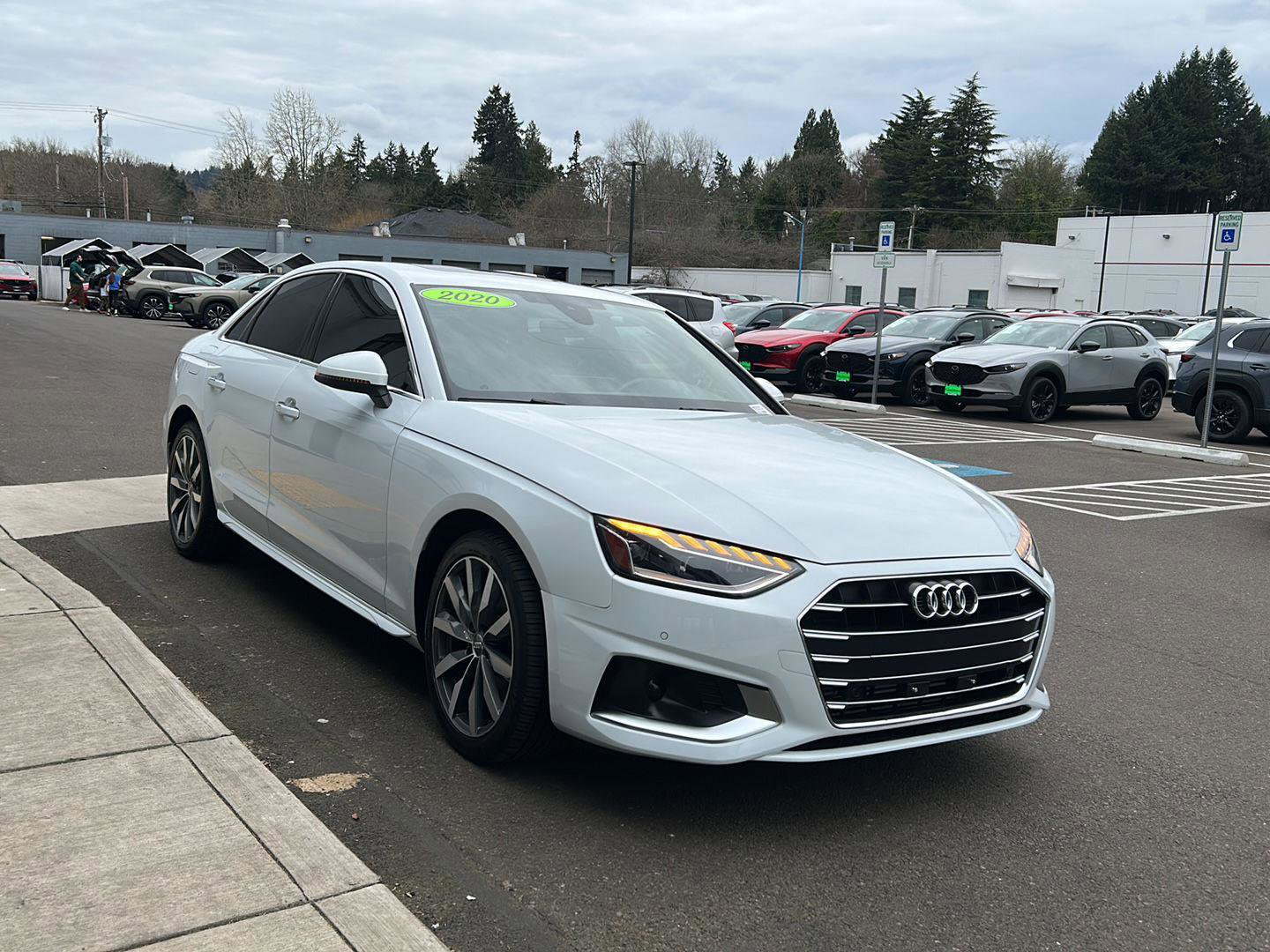 Used 2020 Audi A4 2.0T Premium Plus w/ Premium Plus Package image 4