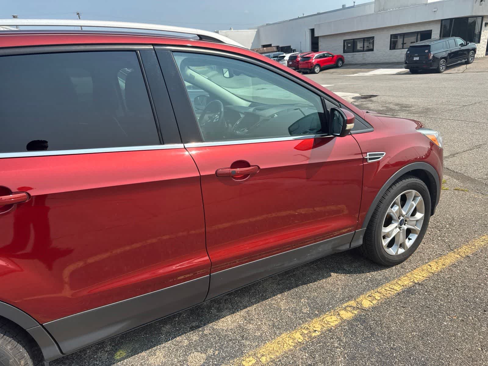 Used 2015 Ford Escape Titanium FWD image 11
