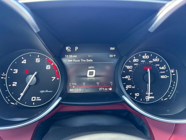 Used 2019 Alfa Romeo Giulia AWD image 15