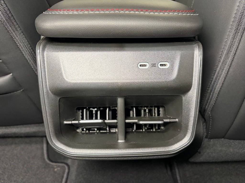 New 2026 Dodge Charger R/T w/ Driver Convenience Group AWD/4WD image 23