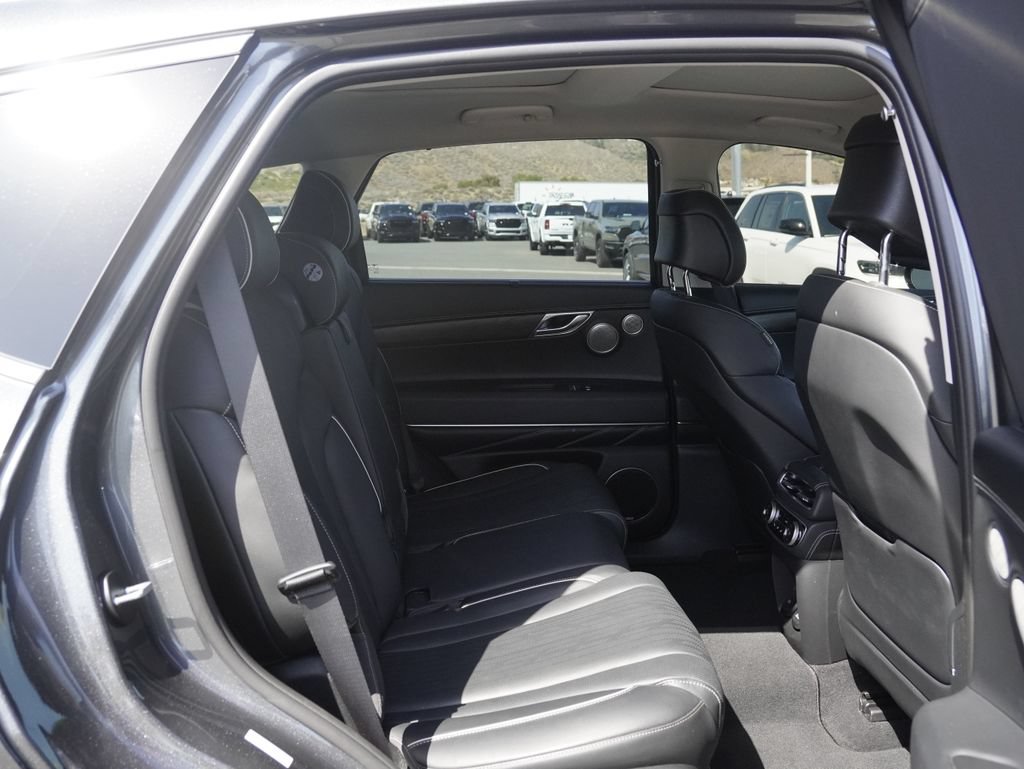 Used 2023 Genesis GV80 3.5T w/ Advanced Package AWD/4WD image 23