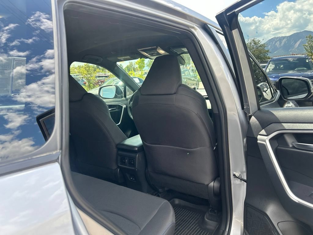 Used 2023 Toyota RAV4 SE AWD/4WD image 15