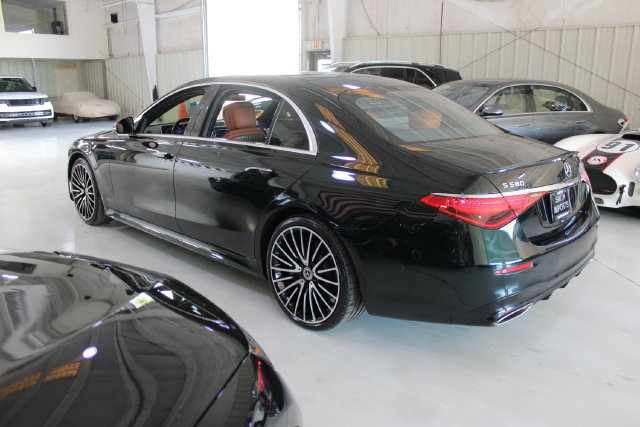 Used 2021 Mercedes-Benz S 580 4MATIC Sedan w/ AMG Line image 46