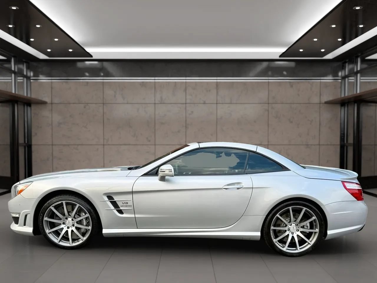 Used 2013 Mercedes-Benz SL 63 AMG w/ Premium Pkg image 10