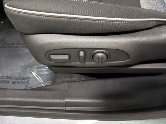 New 2026 Chevrolet TrailBlazer LT w/ Convenience Package FWD image 20