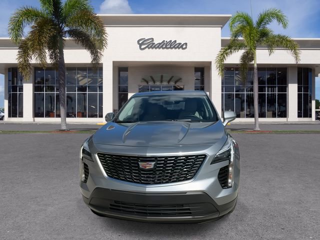 Certified 2023 Cadillac XT4 Luxury image 4