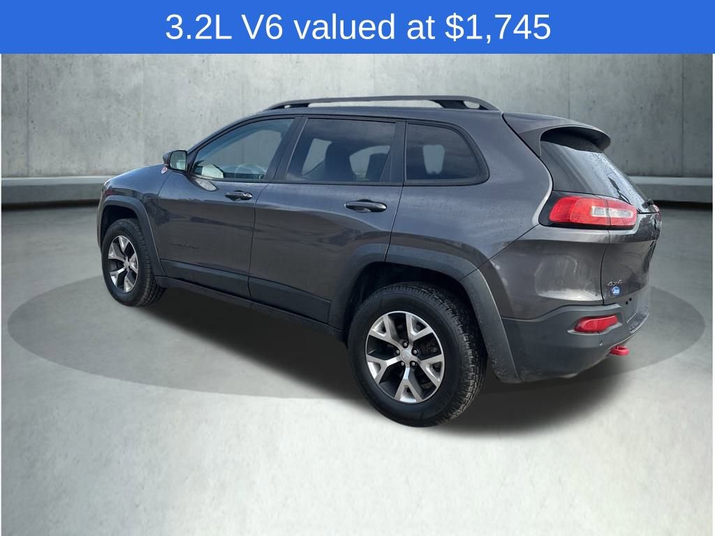 Used 2018 Jeep Cherokee Trailhawk w/ Cold Weather Group image 3
