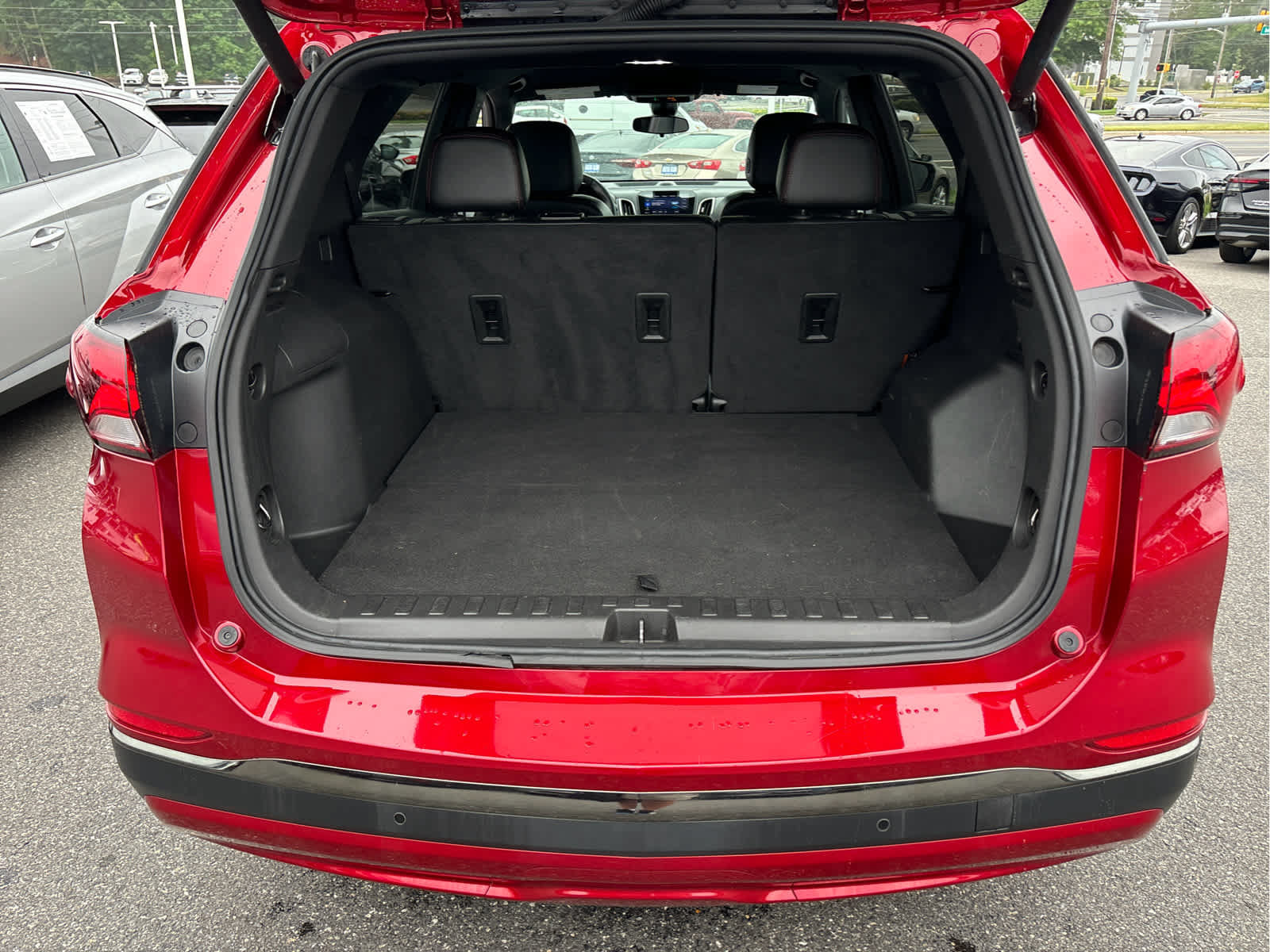 Certified 2023 Chevrolet Equinox RS w/ RS Leather Package AWD/4WD image 26