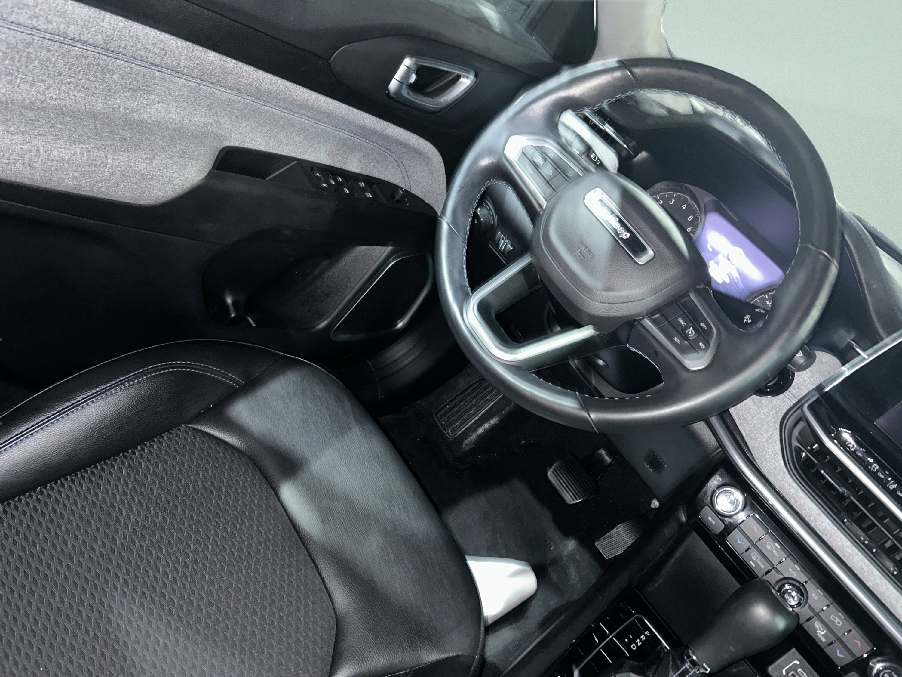 Used 2022 Jeep Compass Latitude w/ Convenience Group image 40