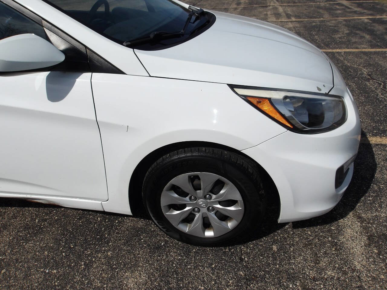 Used 2015 Hyundai Accent GLS image 26