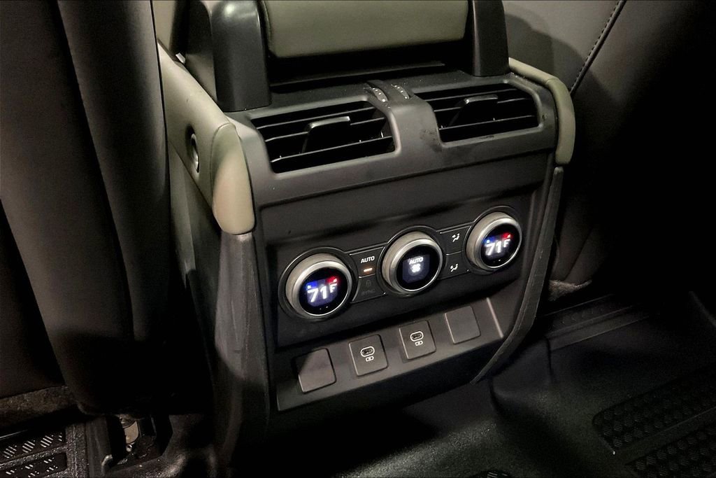 Used 2025 Land Rover Defender 110 S image 10