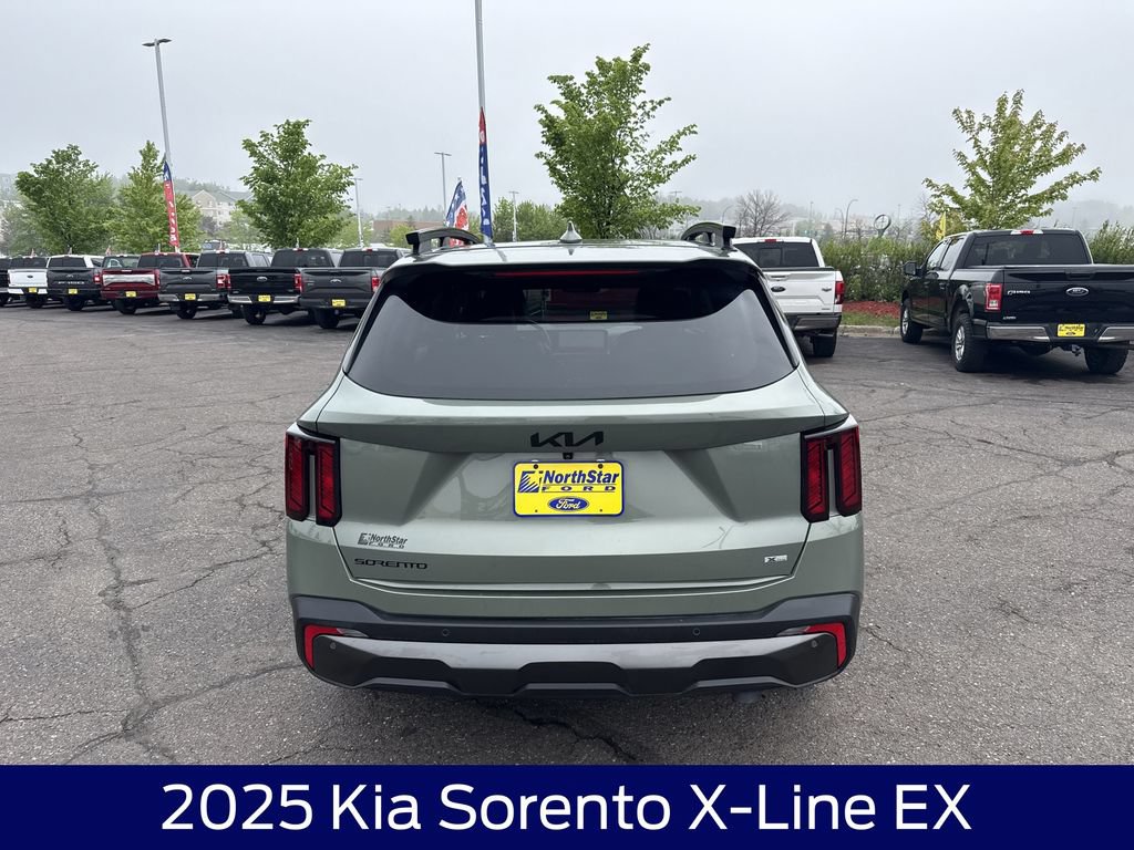 Used 2025 Kia Sorento X-Line EX AWD/4WD image 8