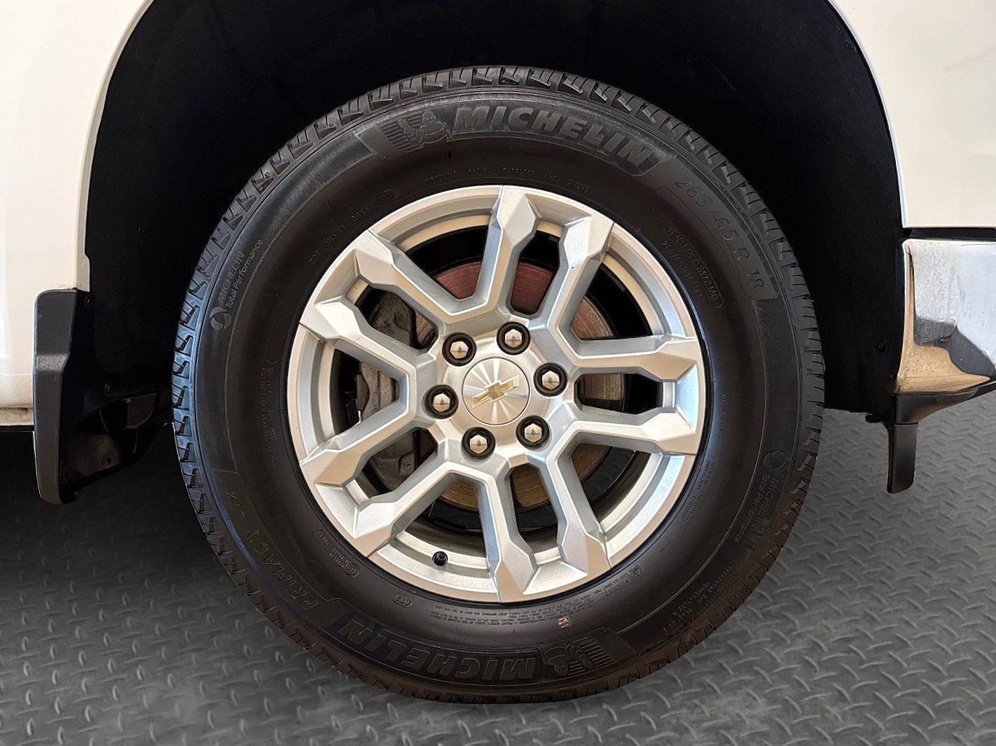 Used 2024 Chevrolet Silverado 1500 LT w/ Safety Package AWD/4WD image 43
